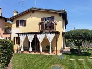 Villa a schiera via Monte Cricco, Castelnuovo del Garda — foto 2 di 30