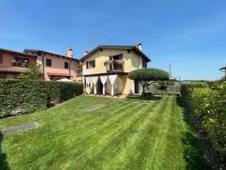 Villa a schiera via Monte Cricco, Castelnuovo del Garda — foto 24 di 30