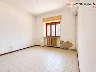 Casa colonica via Gaspare Cavagnino 12, Centro, Momo — foto 16 di 28
