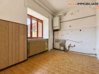 Casa colonica via Gaspare Cavagnino 12, Centro, Momo — foto 7 di 28