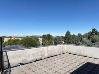 Attico viale Prealpi 6, Saronno — foto 10 di 32
