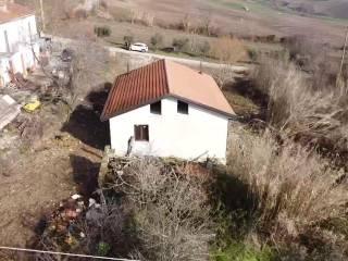 Villa unifamiliare via Ponterotto, Pesco Sannita — foto 10 di 11