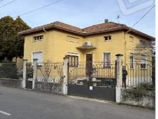 Villa unifamiliare via Silvio Pellico 11, Centro, Lonate Pozzolo — foto 7 di 32