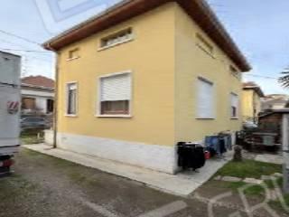Villa unifamiliare via Silvio Pellico 11, Centro, Lonate Pozzolo