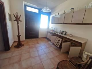 Appartamento in villa Strada Statale Adriatica 12, Trani — foto 4 di 28