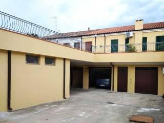 Quadrilocale via Giacomo Matteotti 17, Centro, Trecenta — foto 5 di 20