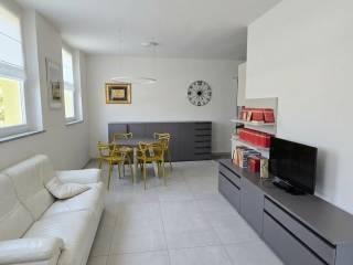 Villa bifamiliare via della Camelia, Capronno, Angera — foto 11 di 20