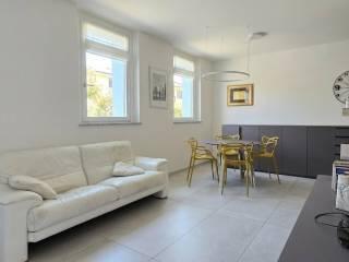 Villa bifamiliare via della Camelia, Capronno, Angera — foto 19 di 20
