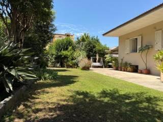 Villa unifamiliare via dell'Aversana 12, Parete — foto 19 di 44