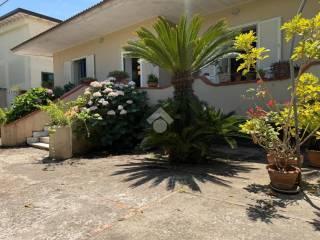 Villa unifamiliare via dell'Aversana 12, Parete — foto 24 di 44