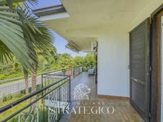 Villa unifamiliare via Federico Tesio, Dormelletto — foto 7 di 61