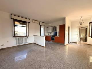 Villa unifamiliare, ottimo stato, 216 m², Centro, Arona — foto 3 di 12