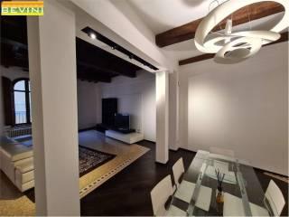 Appartamento corso canalchiaro, 21, Centro Storico, Modena — foto 28 di 44