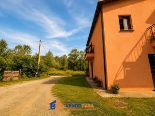 Villa bifamiliare Strada Vaglio Serra 55, Nizza Monferrato — foto 23 di 25
