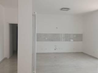 Trilocale via Antonio Cantore 2, Grazie Vecchie - Boschetti Reali, Monza — foto 2 di 8