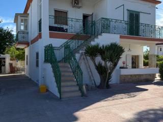 Villa unifamiliare via per Leporano, Talsano - San Donato, Taranto