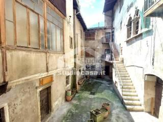 Villa plurifamiliare via Torre, Centro, Ala — foto 7 di 13