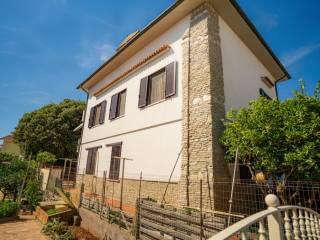 Villa bifamiliare via Antonio Rosmini 23, Rosignano Solvay, Rosignano Marittimo — foto 35 di 100