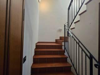 Appartamento ottimo stato, su più livelli, Centro, Bagnolo in Piano — foto 4 di 7