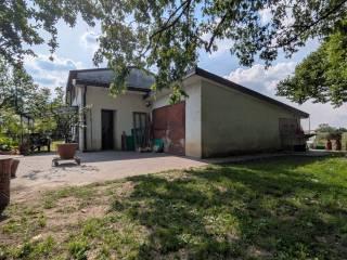 Villa unifamiliare, buono stato, 345 m², San Giorgio Bigarello — foto 34 di 41