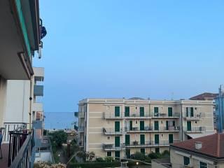 Trilocale viale della Repubblica 94, Centro, Pietra Ligure — foto 8 di 14