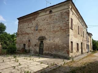 Casale via Argine Est 2, Borgo Mantovano — foto 2 di 9