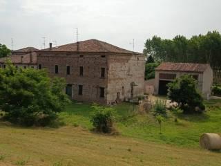 Casale via Argine Est 2, Borgo Mantovano — foto 4 di 9