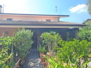 Villa bifamiliare via Mimi Quilici Buzzacchi, Medole — foto 7 di 27