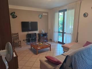 Villa bifamiliare via Mimi Quilici Buzzacchi, Medole — foto 11 di 27