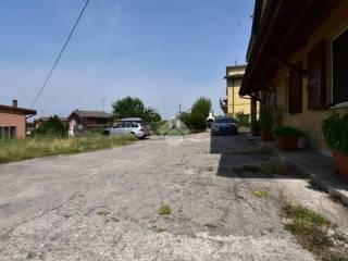 Villa bifamiliare via Medole 42, Centro, Castiglione delle Stiviere — foto 8 di 45