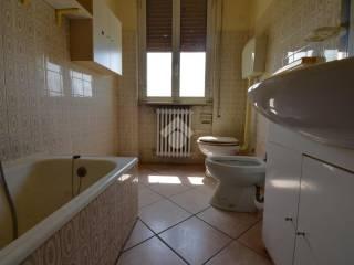 Villa bifamiliare via Medole 42, Centro, Castiglione delle Stiviere — foto 14 di 45