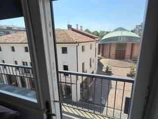 Bilocale via Pescatori 1, Piazza dei Signori, Treviso