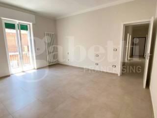 Bilocale via Vittorio Veneto, Trani — foto 6 di 30