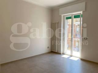 Bilocale via Vittorio Veneto, Trani — foto 15 di 30