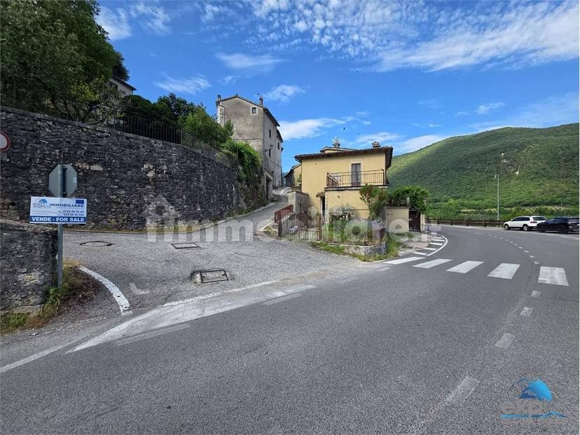 Loft, ottimo stato, Centro, Sant'Anatolia di Narco — foto 18 di 21