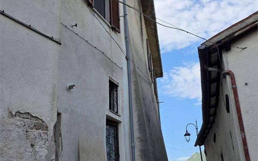 Loft, ottimo stato, Centro, Sant'Anatolia di Narco — foto 3 di 21