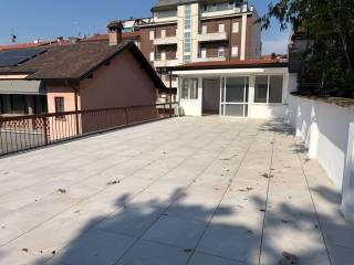 Attico ottimo stato, 140 m², Treviglio — foto 6 di 20