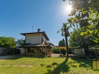 Villa unifamiliare, buono stato, 250 m², Centro, Pagnacco — foto 3 di 51