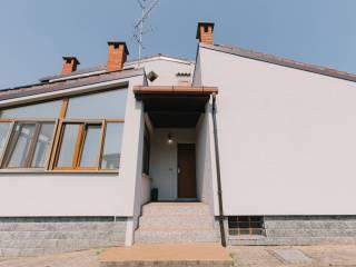 Villa unifamiliare via Aldo Moro 18, Caresanablot — foto 12 di 47