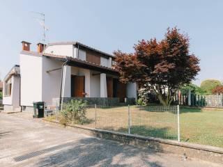 Villa unifamiliare via Aldo Moro 18, Caresanablot — foto 17 di 47