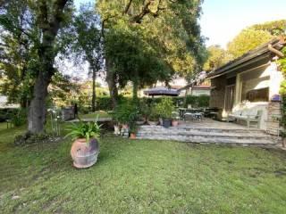 Villa unifamiliare via Degli Allori, Tirrenia, Pisa — foto 11 di 14