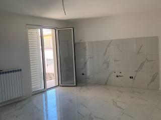 Trilocale via San Giovanni Bosco 7, Marcianise — foto 2 di 11