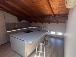 Mansarda via Santo Stefano 34, Centro Storico, Bologna