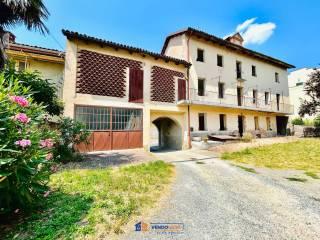 Casale via Lorenzo Adorno 13/a, Centro, Vigliano d'Asti — foto 3 di 14