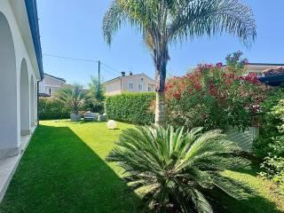Villa unifamiliare via della Croce, Cinquale, Montignoso — foto 8 di 33