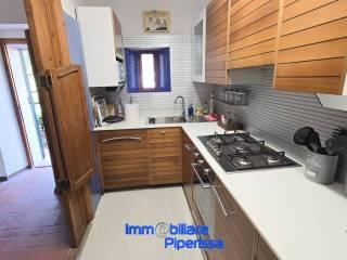Villa unifamiliare Località Piano di Madrignano, Piano Di Madrignano, Calice al Cornoviglio — foto 10 di 85