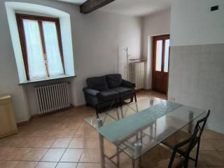 Bilocale via Giuseppe Osella 4, Centro, Varallo — foto 2 di 11