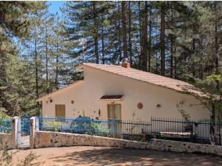 Villa bifamiliare via delle Begonie, Villaggio Pino Grande, Savelli — foto 6 di 7