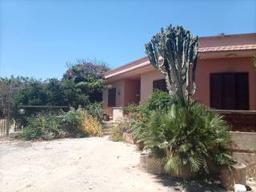 Villa unifamiliare via Badalucco, Centro, Petrosino