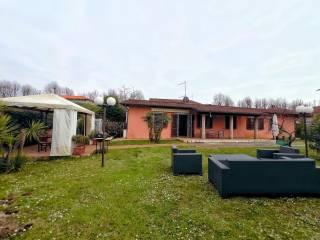 Villa bifamiliare viale Apua 185, Pietrasanta — foto 15 di 17